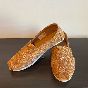 Toms Floral Flats
